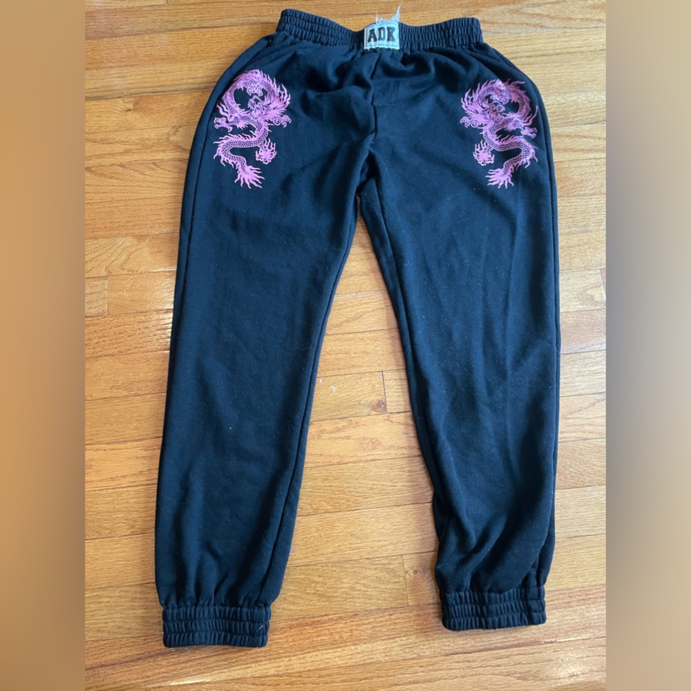 Anika dragon sweatpants